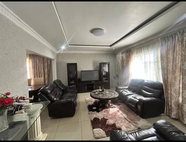 3 BEDROOM HOUSE FOR SALE IN DUNNOTTAR